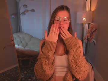 Nude cam girl zlata_luna image #323000