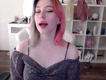 Nude cam girl ovelymila image #1790722