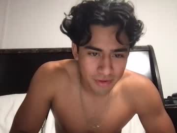 Nude cam man papabear2100 image #5561760