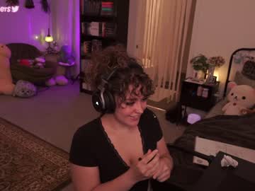 Nude cam girl evelynpiers image #4727423