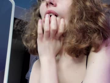 Nude cam girl mxxnsxsul image #2168685