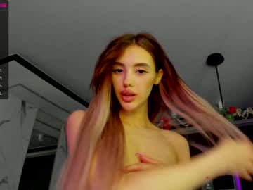 Nude cam girl angella_kleee image #2180803