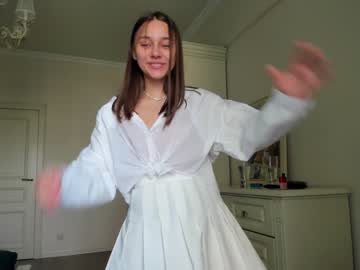 Nude cam girl eleonora_linn image #2196680