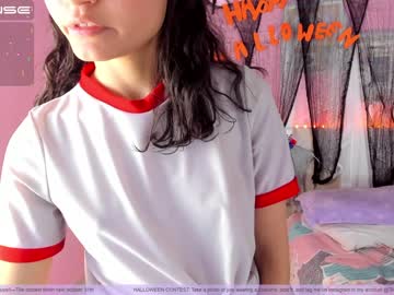 Nude cam girl little_effy18 image #2903457