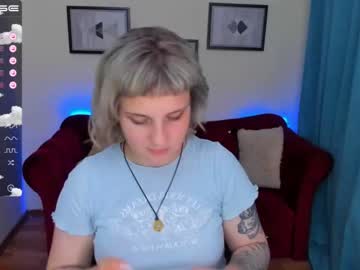 Nude cam girl yolandi_toit image #2292544