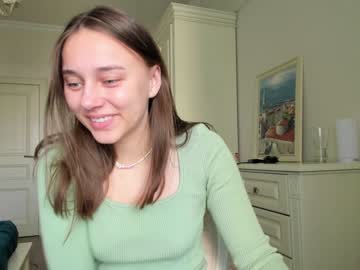 Nude cam girl eleonora_linn image #2247098