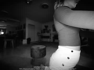 Nude cam girl hannahjames710 image #2662261