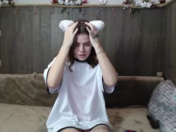 Nude cam girl _alicewonder_ image #3639163