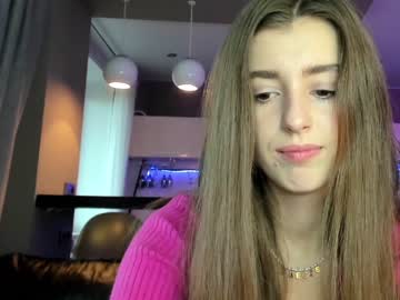 Nude cam girl coy_amina_ image #2789785
