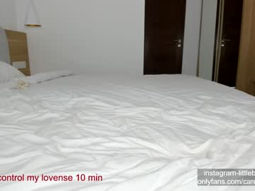 Nude cam girl carolinaherera image #4106694