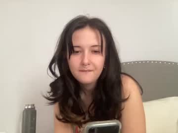 rebeccaryder333 nude girls camming