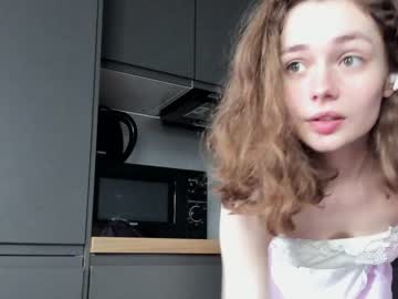 Nude cam girl mxxnsxsul image #2462349