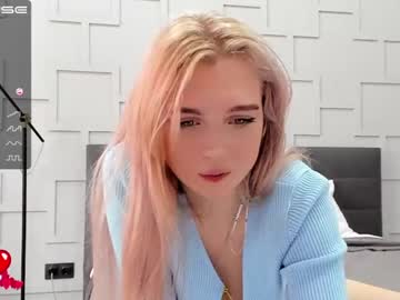 Nude cam girl small_blondee image #1469764
