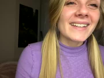 Nude cam girl millie_420 image #3636617