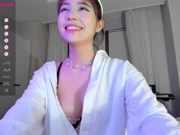 Nude cam girl hee_jin image #3983612