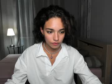 Nude cam girl ella_flare image #2485369
