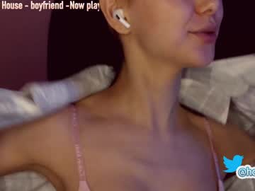 Nude cam girl hollyextra image #2126272