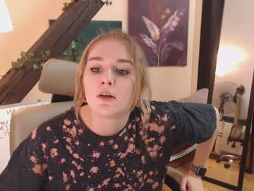 Nude cam girl abi_i image #2527480