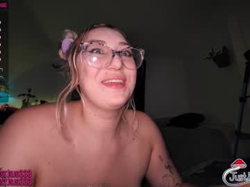Nude cam couple justjojo333 image #4944680