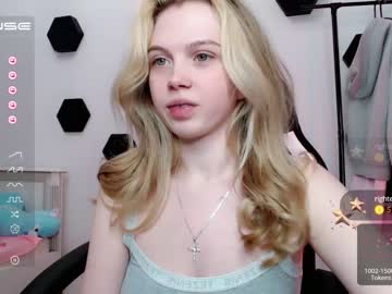 Nude cam girl small_blondee image #4301574