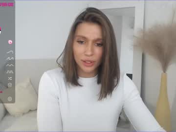 Nude cam girl joyce_turner image #2131194