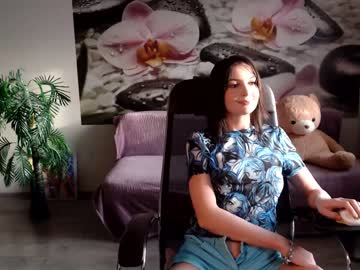 Nude cam girl jennycutey image #3343178