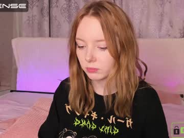 Nude cam girl lill_alice image #1644808