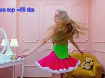 Nude cam girl jenny_ames image #2275186