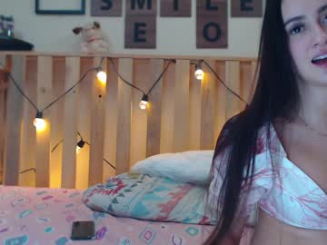 Nude cam girl aislinn18 image #83323