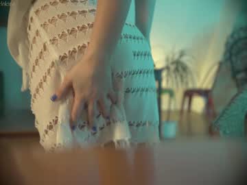 Nude cam girl chillwithkira image #1064805