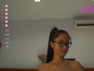 Nude cam girl _lillilly_ image #3643320