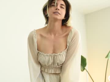 Nude cam girl lizmreow image #4805734