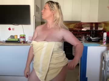Nude cam girl kiradivine image #4787968