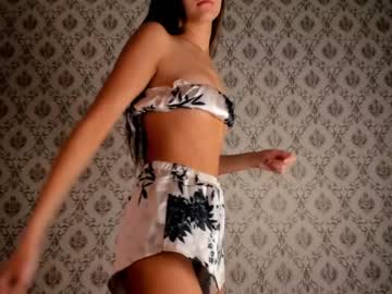 Nude cam girl amandamedrano image #2973352
