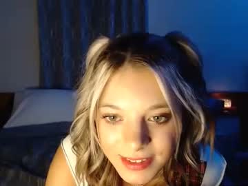 Nude cam girl lily_marieee image #3714892