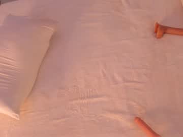Nude cam girl aerri_lee image #2577778