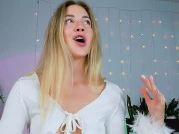 Nude cam girl emmi_rosee image #4382577
