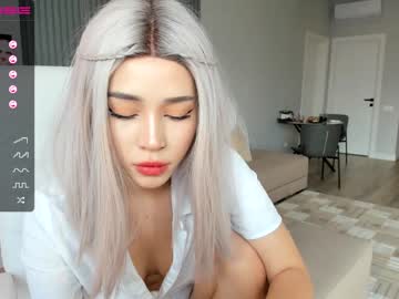 Nude cam girl hee_jin image #1195638