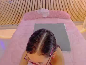 Nude cam girl little_effy18 image #6053930