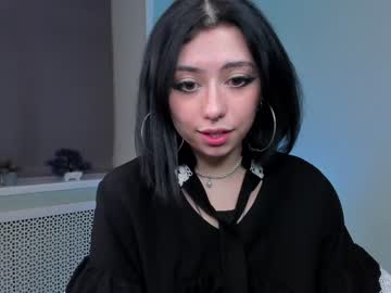 Nude cam girl caramelle_al_lampone image #6284594