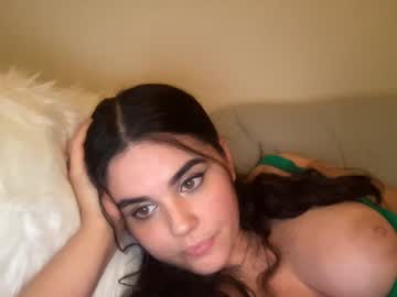 Nude cam girl gia_is_horny image #4980631
