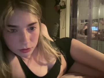 scxrletbae nude girls camming