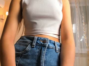 Nude cam girl amandamedrano image #2807400
