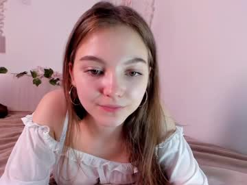 Nude cam girl little_keily image #6963571