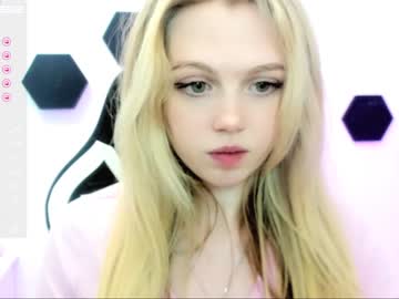 Nude cam girl small_blondee image #3971997