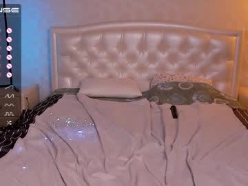Nude cam girl _bluceleste_ image #3432343