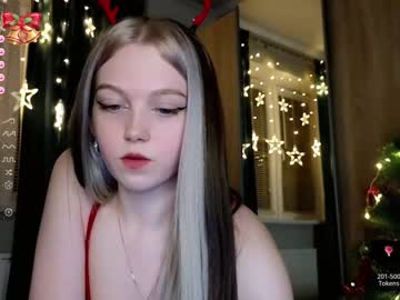 Nude cam girl small_blondee image #5961791
