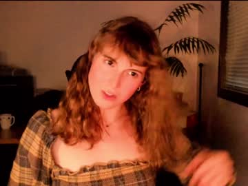 Nude cam girl olivia8697 image #4479247