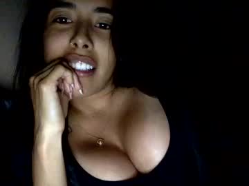 Nude cam girl petite_mrie image #1785336