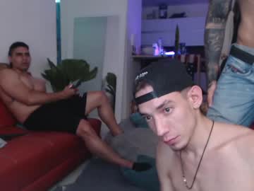 Nude cam man fratguysonline image #2591703